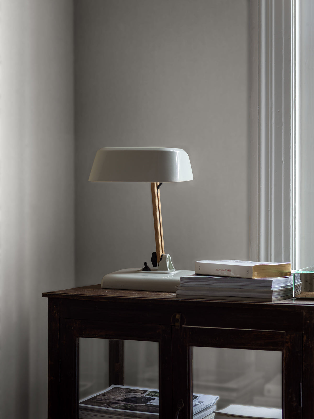 Porcelain 7563