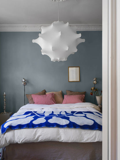 Luna Blue 7561